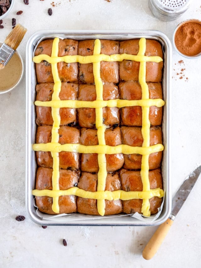 How to make Hot Cross Buns for Easter