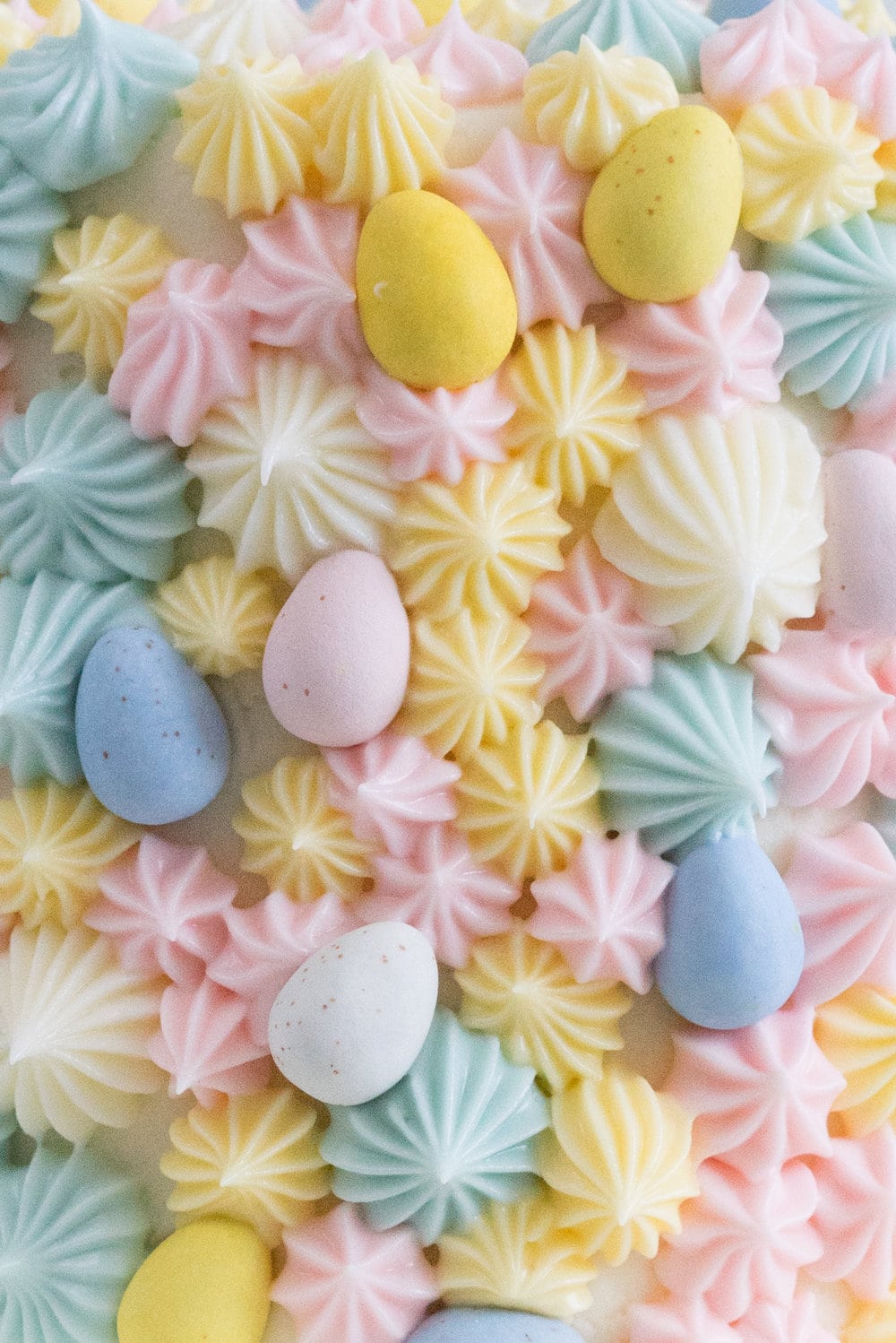 Carrot Cake with cream cheese icing that is super easy to pipe. The cake is moist and flavourful, and the icing has the perfect amount of sweetness and cream cheese punch.