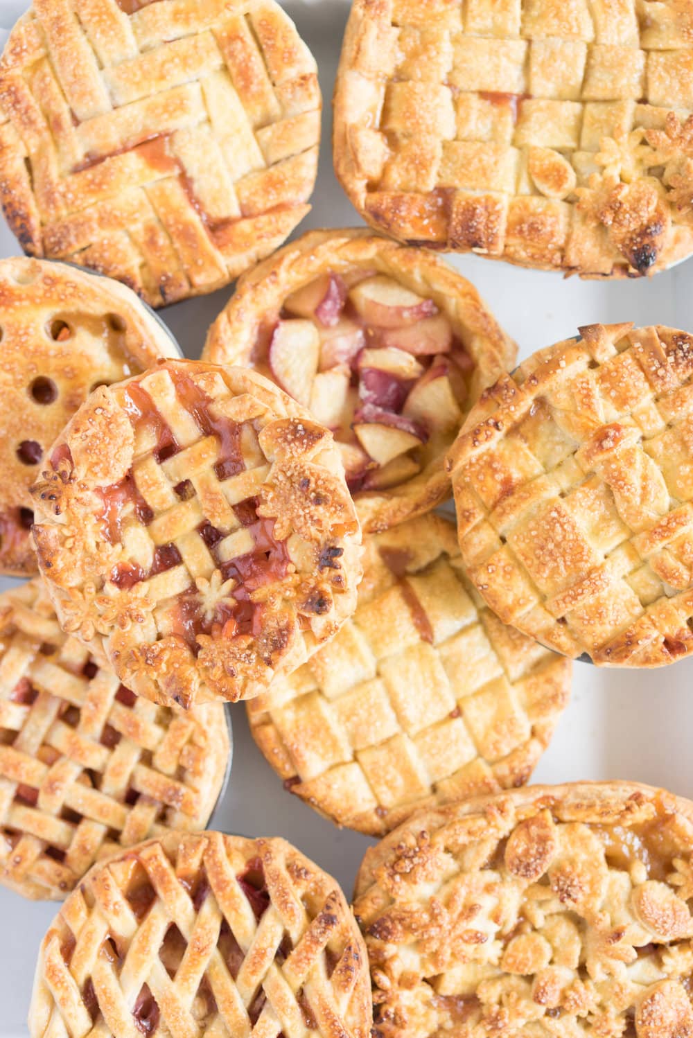 Mini peach pies - individual peach pies, perfect for a picnic, bbq, or summer dessert
