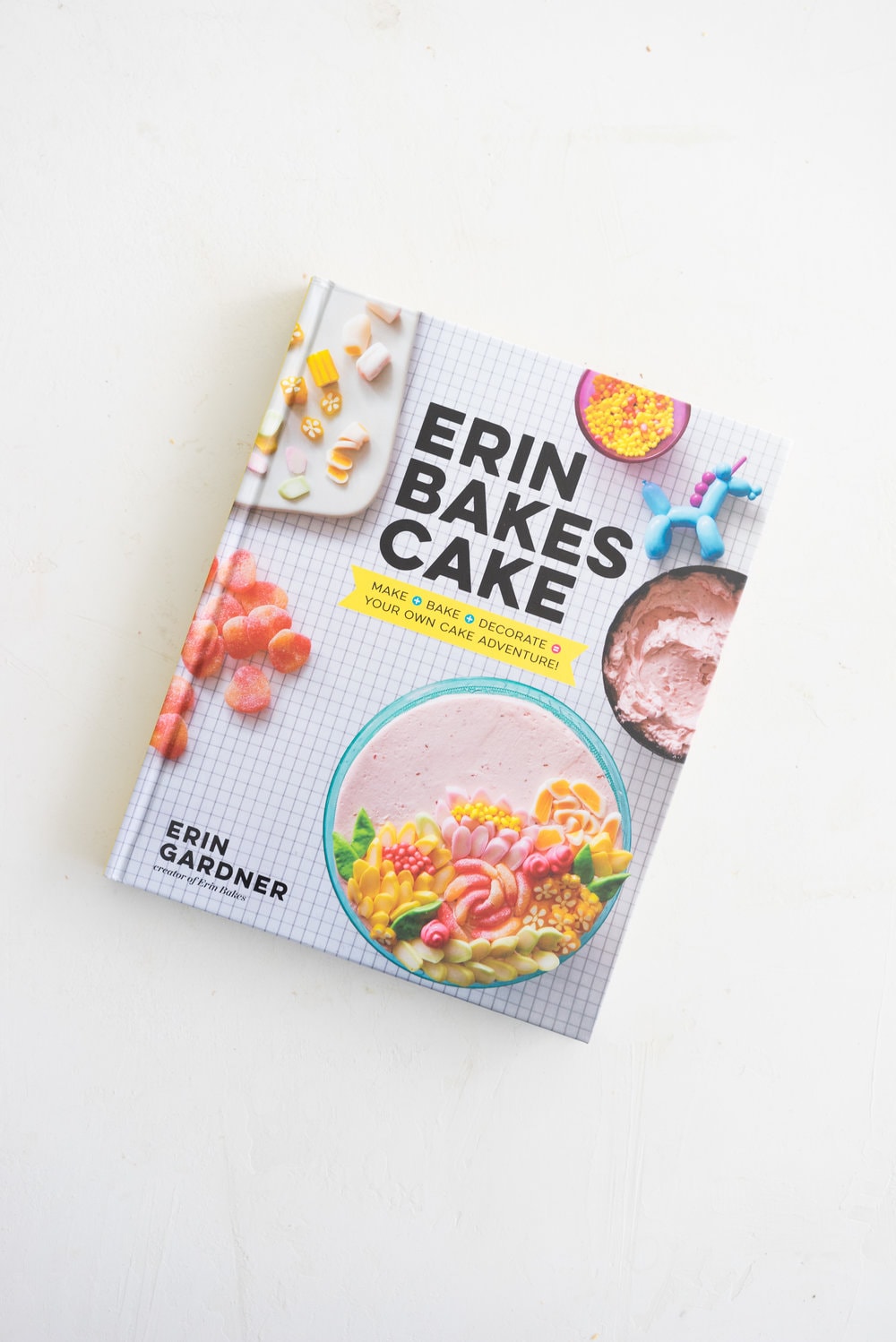 Peanut Butter Cake with Dark Chocolate Swiss Meringue Buttercream and Peanut Butter Crunch #cake #peanut butter