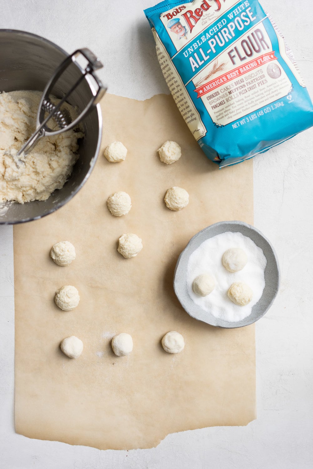 Vanilla Sandwich Cookie with Vanilla bean Marshmallow and Dark Chocolate Ganache. The perfect Holiday cookie.