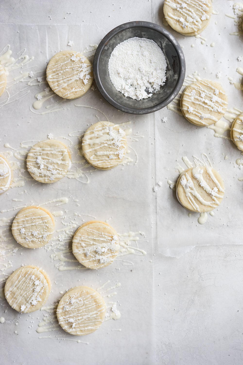 Vanilla Sandwich Cookie with Vanilla bean Marshmallow and Dark Chocolate Ganache. The perfect Holiday cookie.
