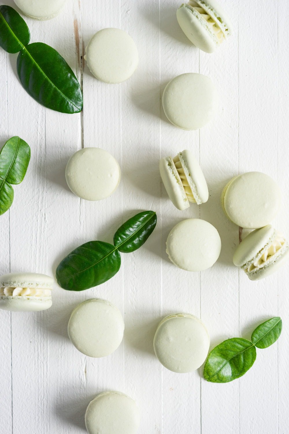 Kaffir Lime Macaron - a shell filled with a delicately infused kaffir lime german buttercream #kaffirlime #macarons #germanbuttercream