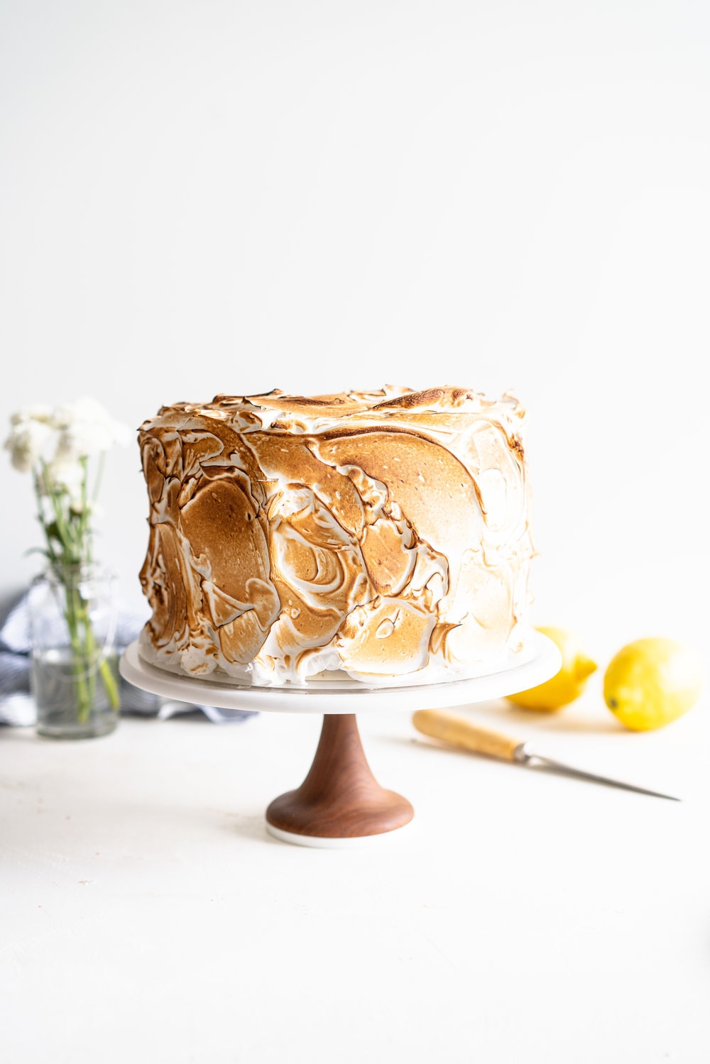 Five layer cakes, two days, and one tiny NYC apartment  - tips and tricks for making a whole bunch of cakes all at once over the course of two days #weddingcake #layercake #deconstructedweddingcake