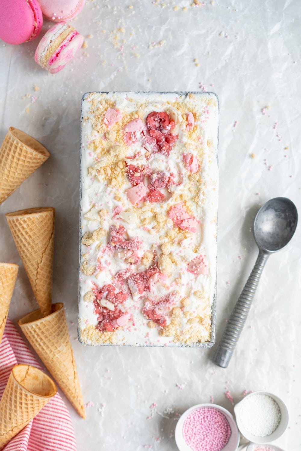 Strawberry shortcake macaron ice cream - the makings of strawberry shortcake macarons are layered up in a creamy philadelphia style ice cream base and frozen up into the perfect treat #philadelphiastyle #icecream #macaronicecream