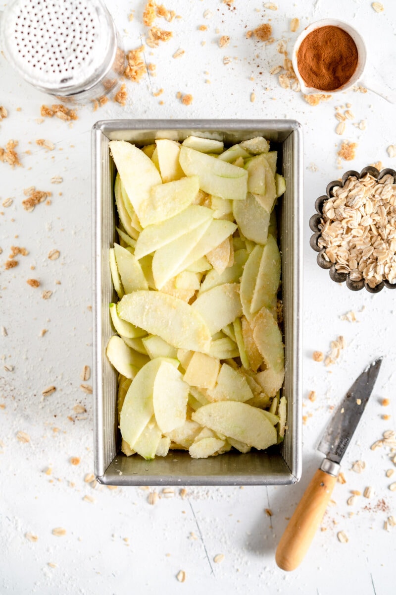 apple crumble in loaf pan