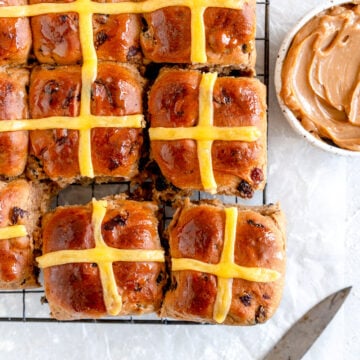Classic Hot Cross Buns