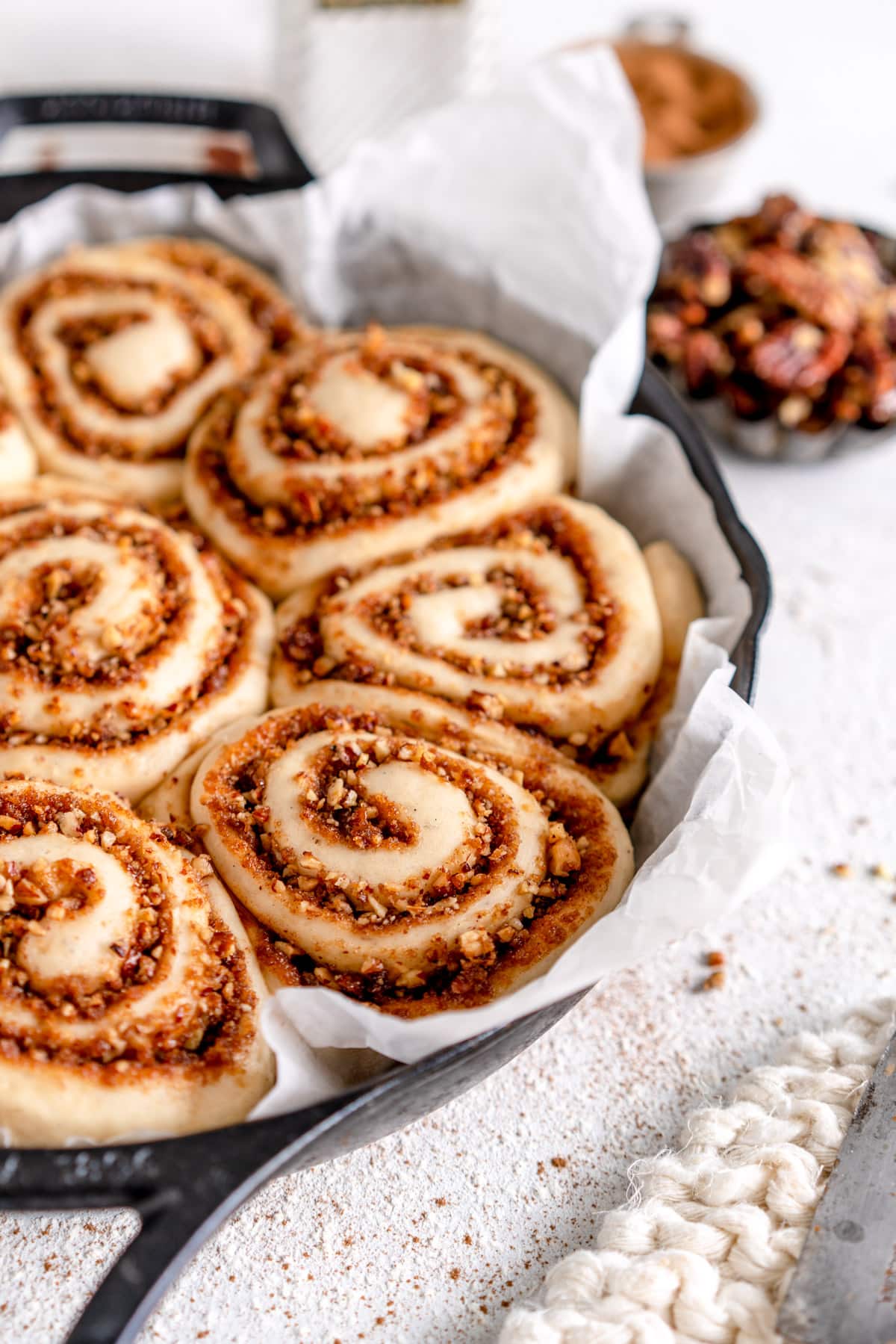 vegan cinnamon rolls in a skillet
