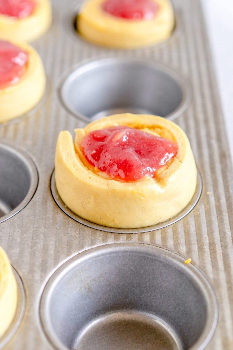 side shot of rhubarb compote on brioche bun