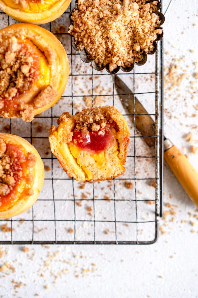 cut open image of rhubarb custard bun