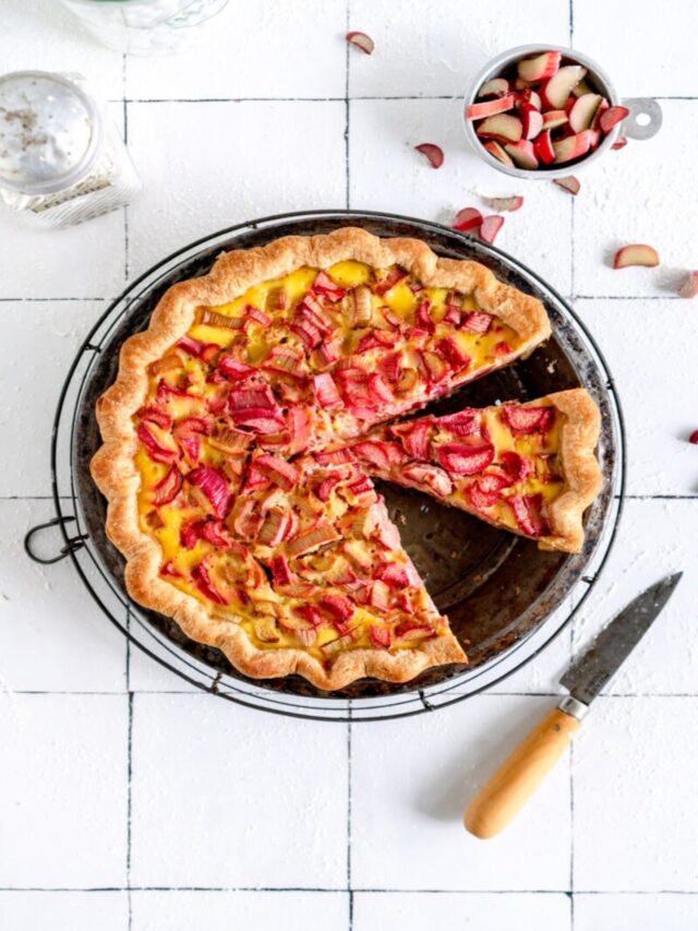 Rhubarb Custard Pie