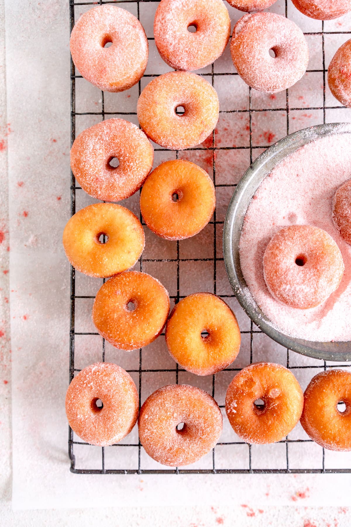 strawberry mini donuts