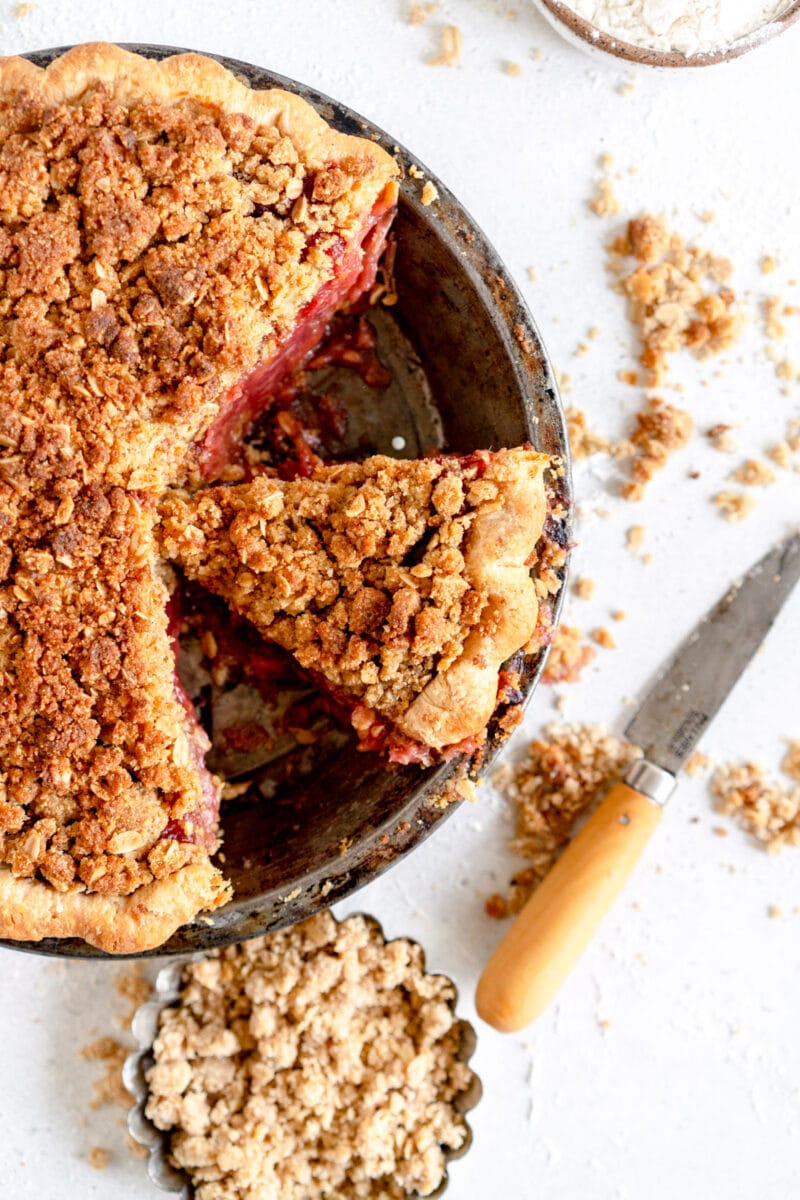sliced pie with crumble topping