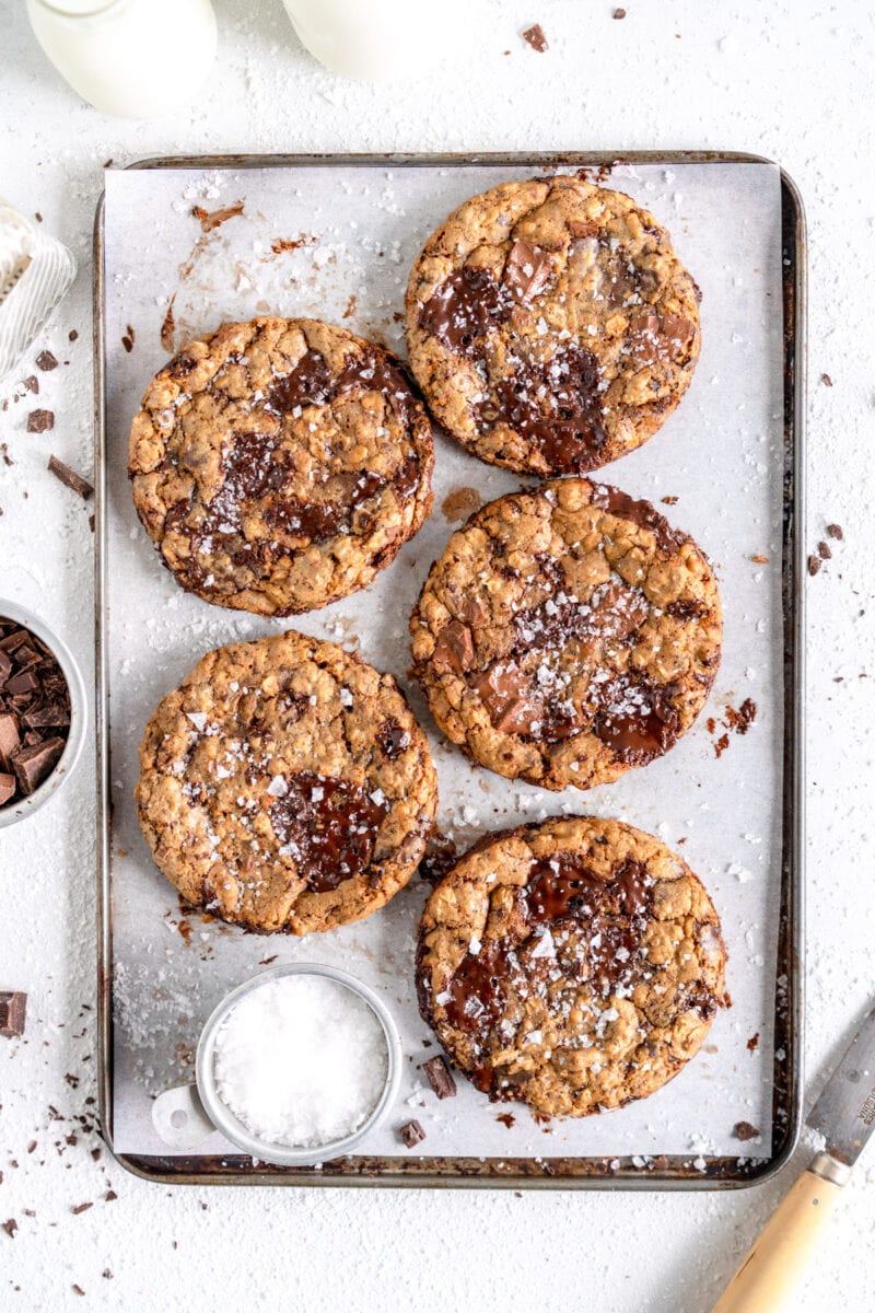 full sheet pan of cookies