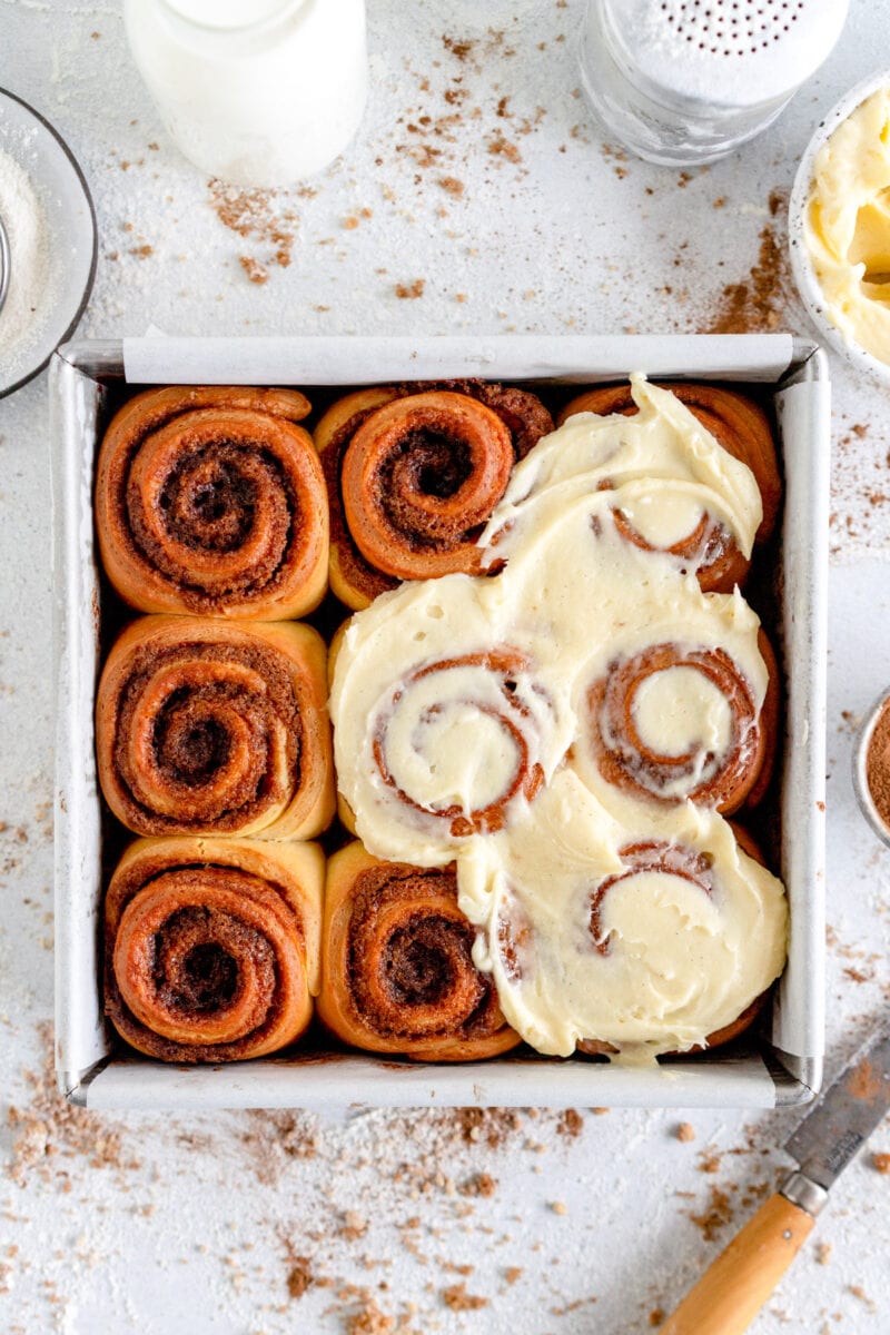 frosted rolls with cream cheese