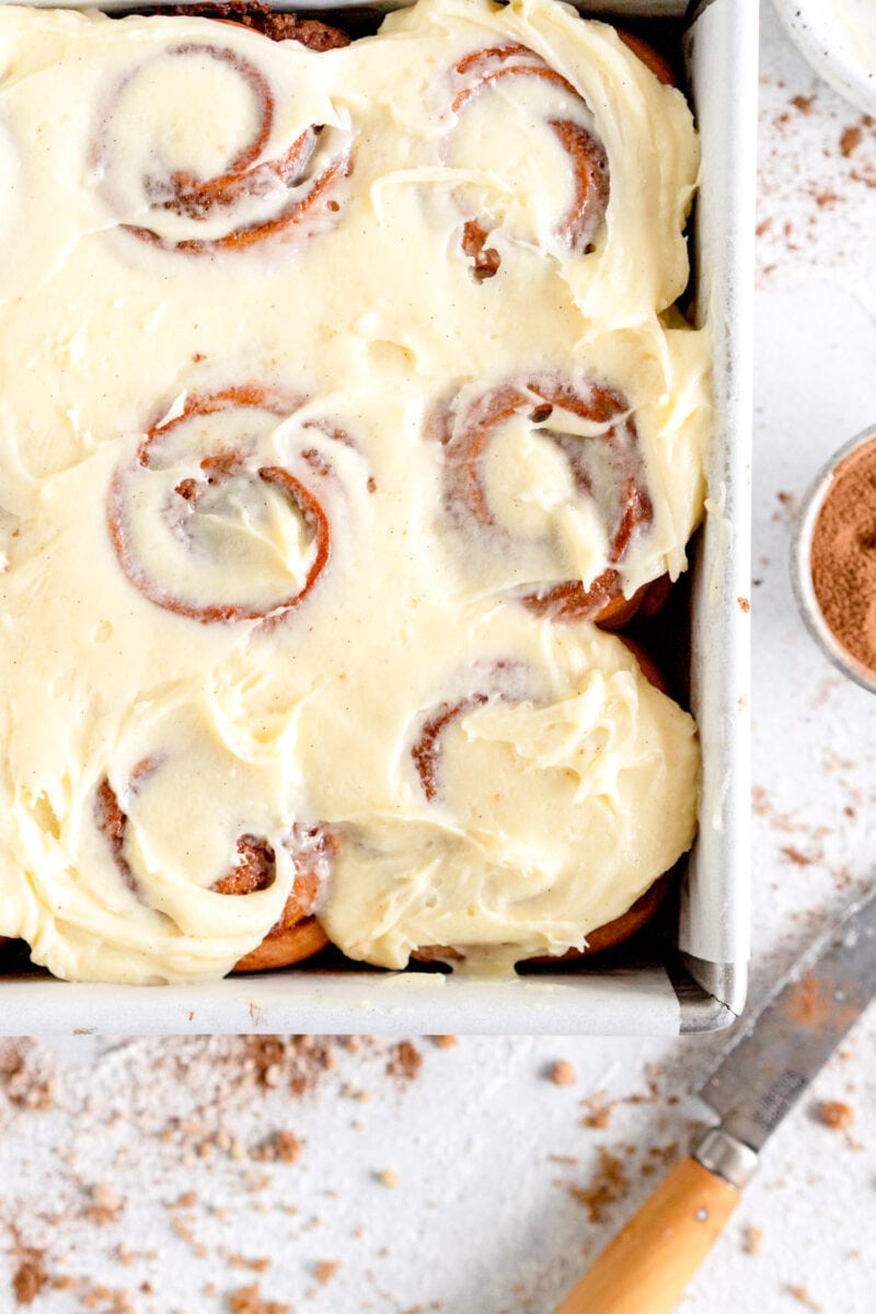 baked cinnamon rolls with cream cheese frosting