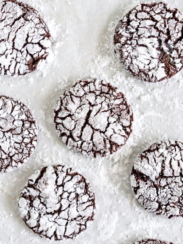 chocolate crinkle cookies
