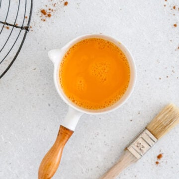 egg wash with pastry brush