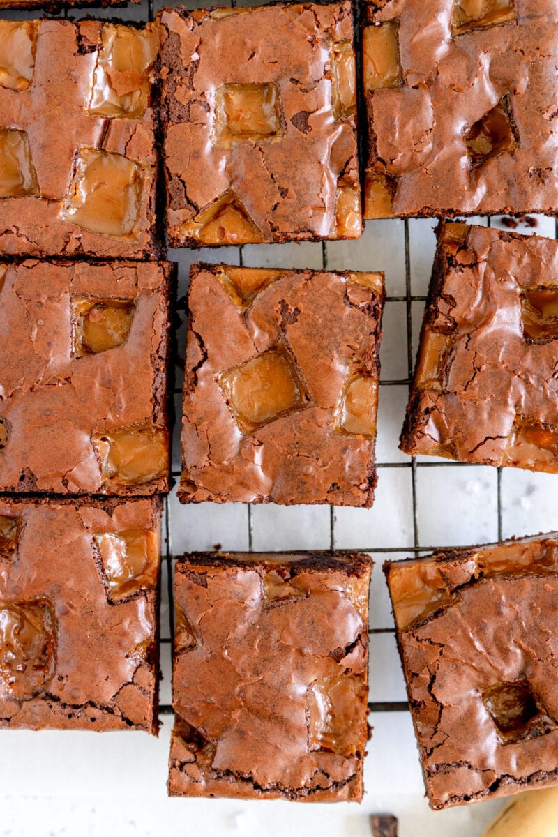 brownie on wire rack