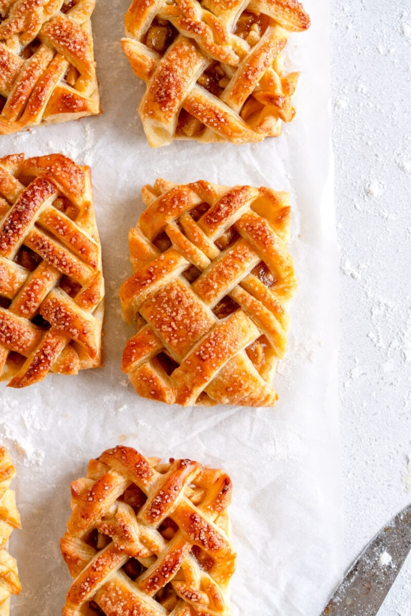 baked apple hand pies