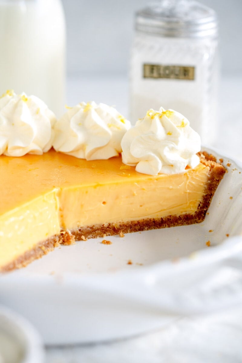 side shot of key lime pie with graham cracker crust