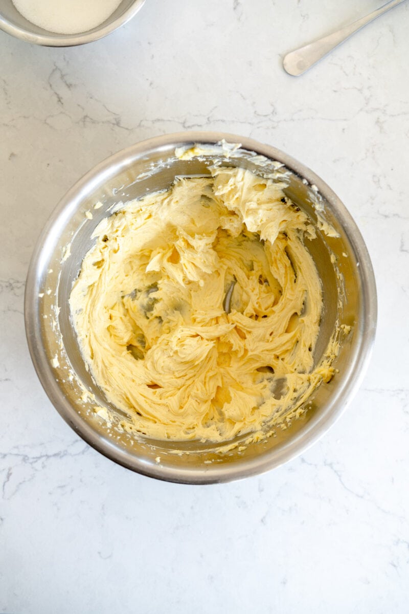 butter and sugar mixture for snowball cookies